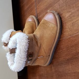 Stride Rite Made 2 Play girls booties